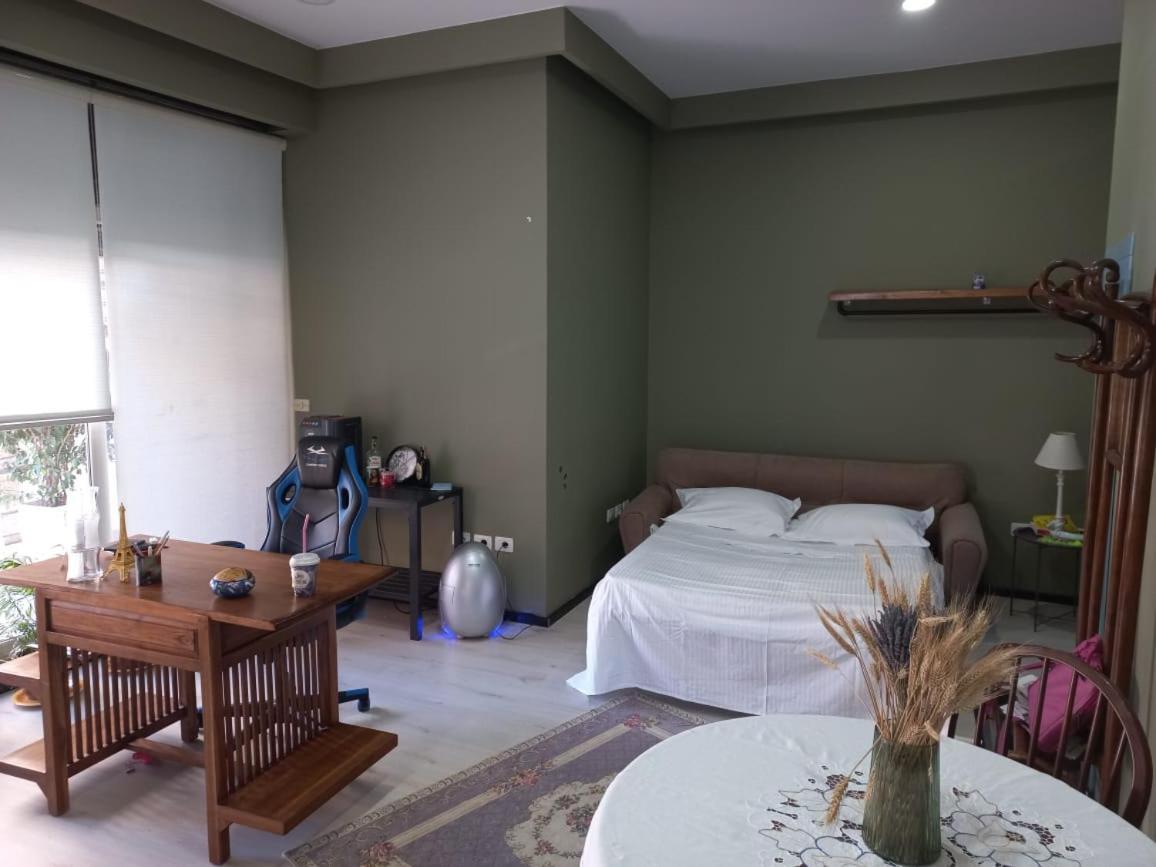 Penthouse Rooms & Aparts Тирана Екстериор снимка