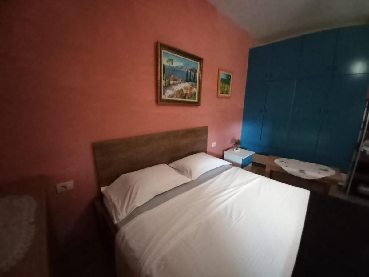 Penthouse Rooms & Aparts Тирана Екстериор снимка