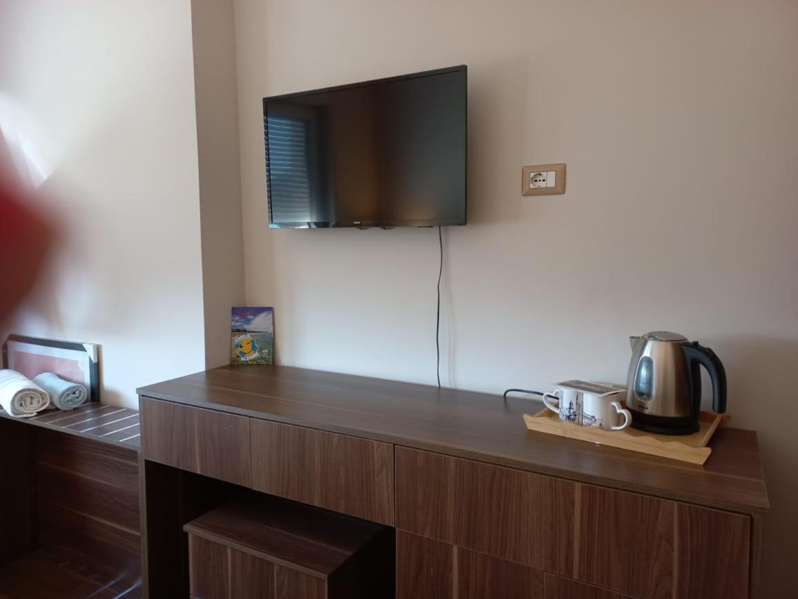 Penthouse Rooms & Aparts Тирана Екстериор снимка