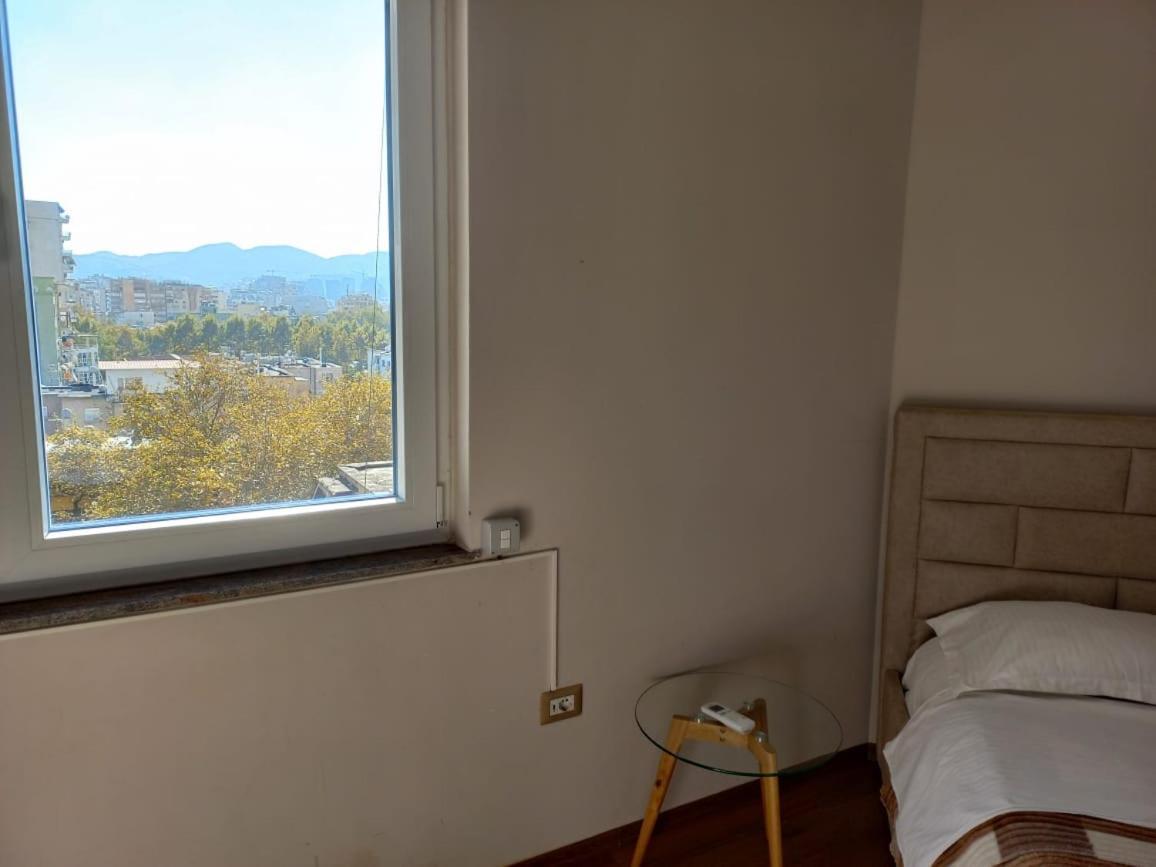 Penthouse Rooms & Aparts Тирана Екстериор снимка
